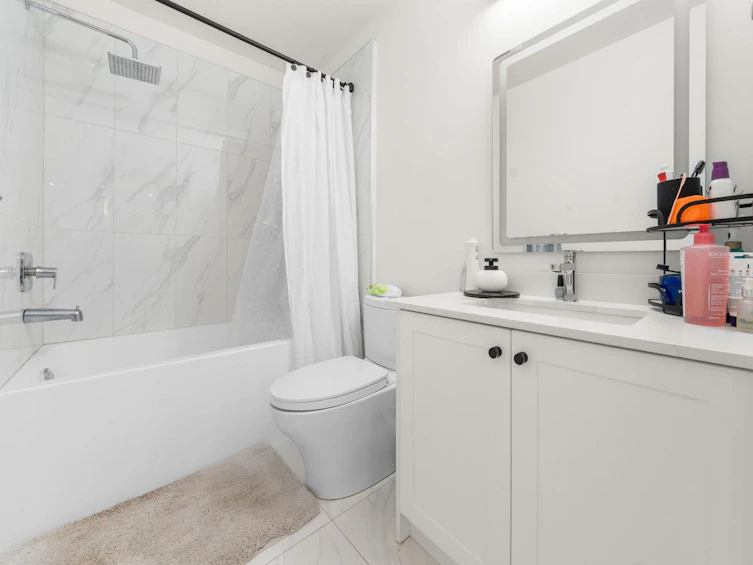 105-2688 Duke Street, Vancouver, BC, V5R 4S9 - 23
