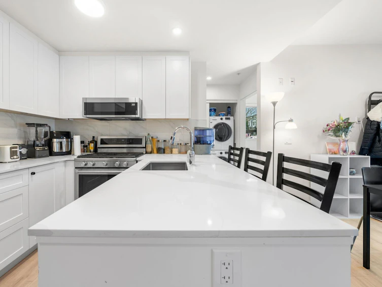 105-2688 Duke Street, Vancouver, BC, V5R 4S9 - 17