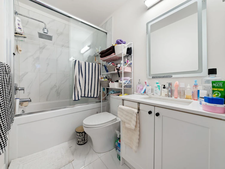 105-2688 Duke Street, Vancouver, BC, V5R 4S9 - 28