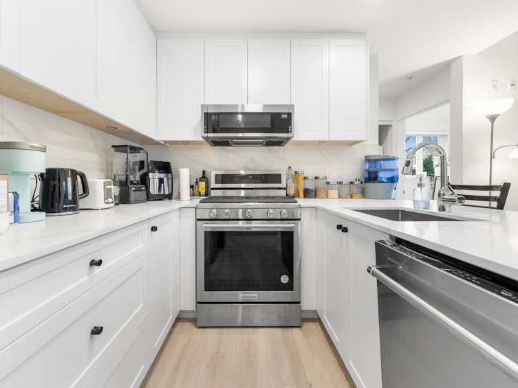 105-2688 Duke Street, Vancouver, BC, V5R 4S9 - 14