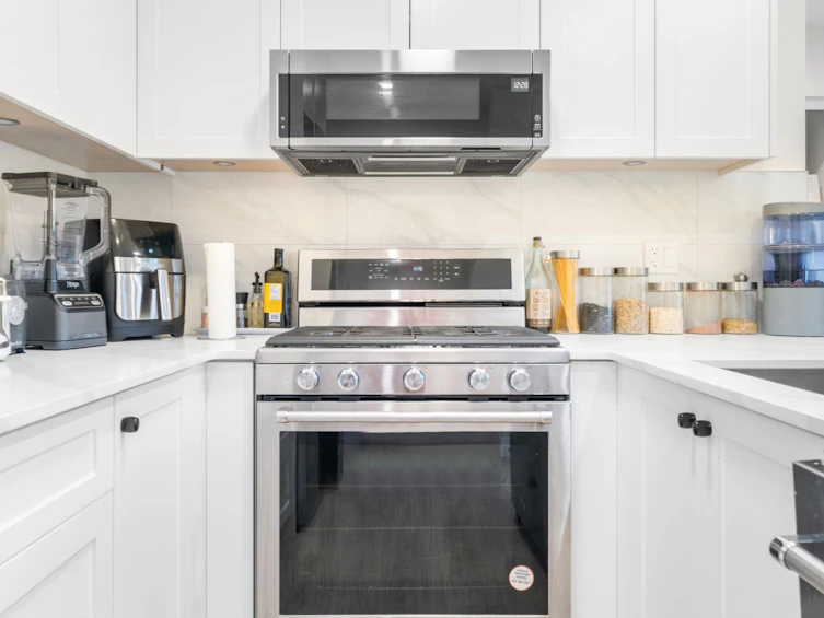 105-2688 Duke Street, Vancouver, BC, V5R 4S9 - 15