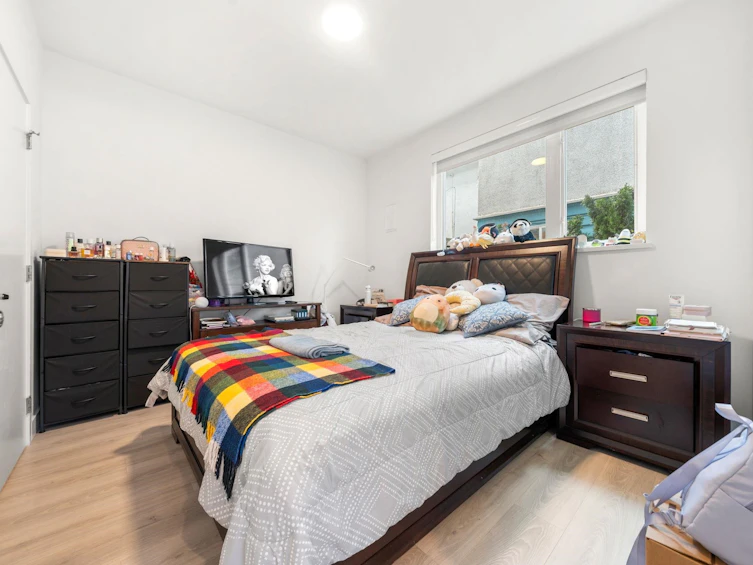 105-2688 Duke Street, Vancouver, BC, V5R 4S9 - 25