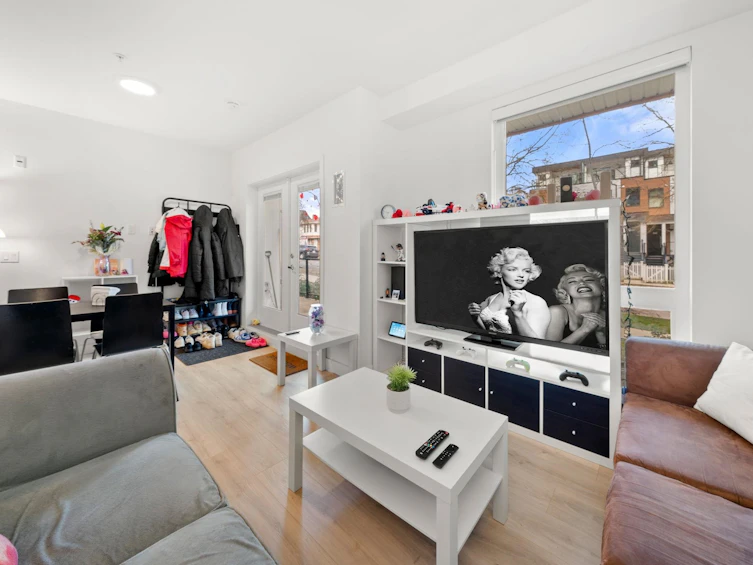 105-2688 Duke Street, Vancouver, BC, V5R 4S9 - 7