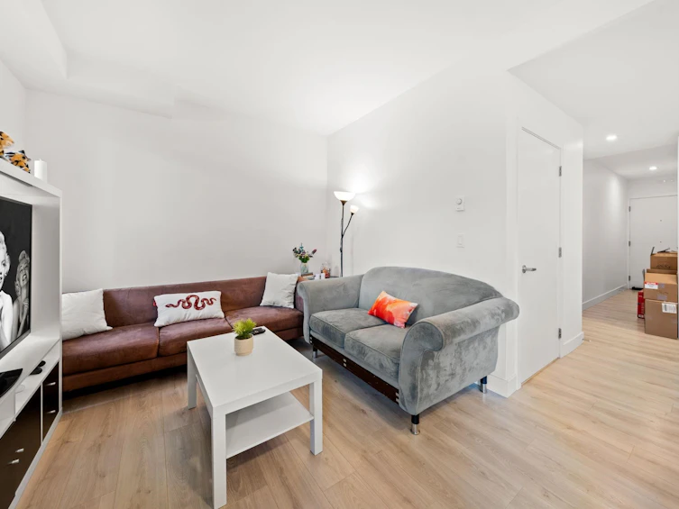105-2688 Duke Street, Vancouver, BC, V5R 4S9 - 5