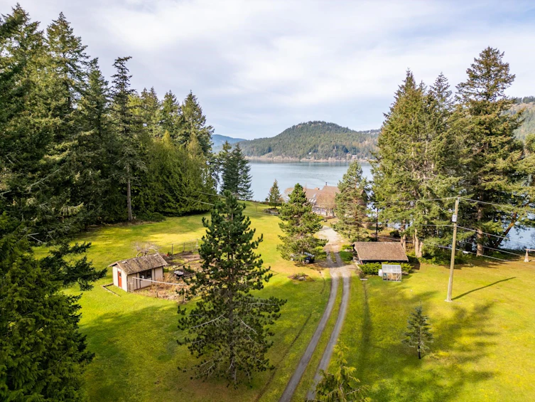 3201 Armadale Road, Pender Island, BC, V0N 2M1 - 39