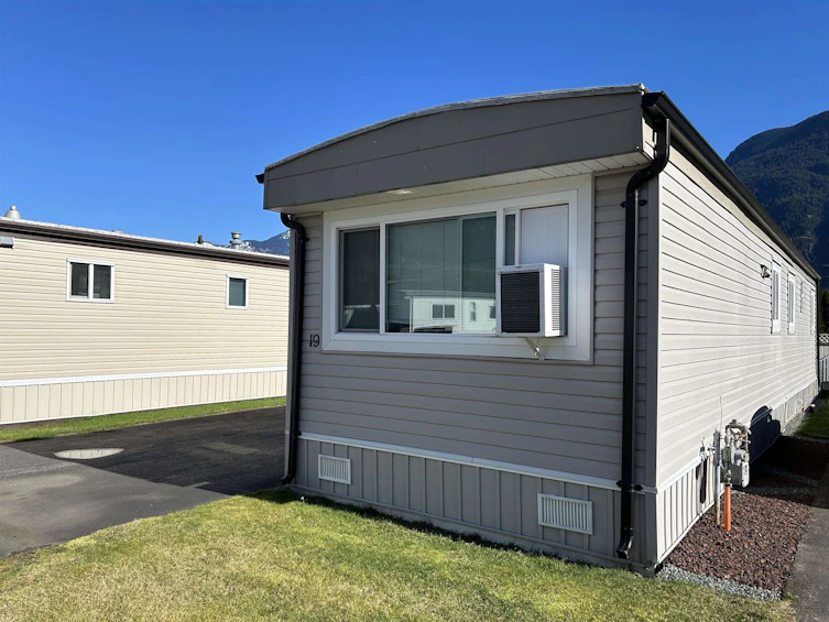 19-62780 Flood Hope Road, Hope, BC, V0X 1L2 - 2