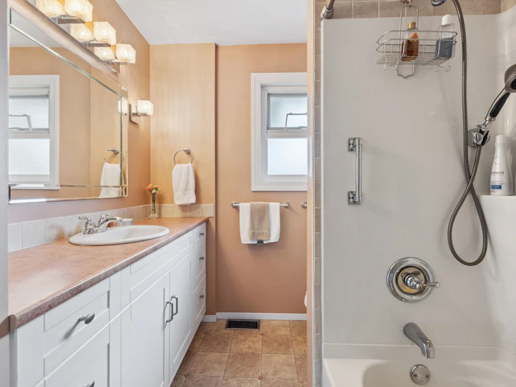 6520 Riverdale Drive, Richmond, BC, V7C 2G1 - 13