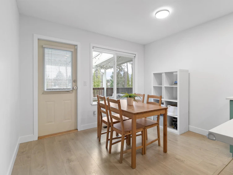 401-3000 Riverbend Drive, Coquitlam, BC, V3C 6R1 - 8