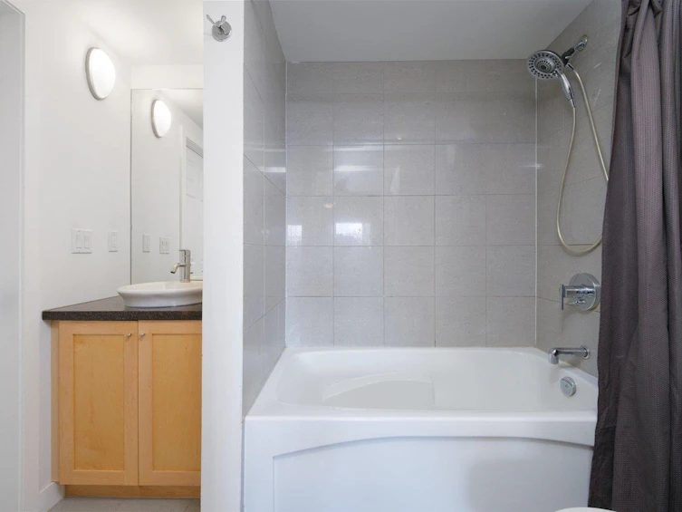 202-702 E King Edward Avenue, Vancouver, BC, V5V 0A9 - 17