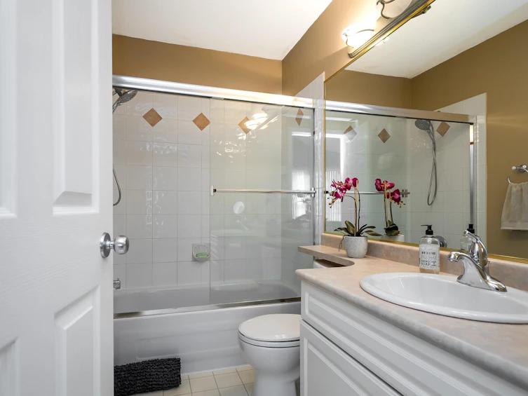 18626 65th Avenue, Surrey, BC, V3S 8Z9 - 26