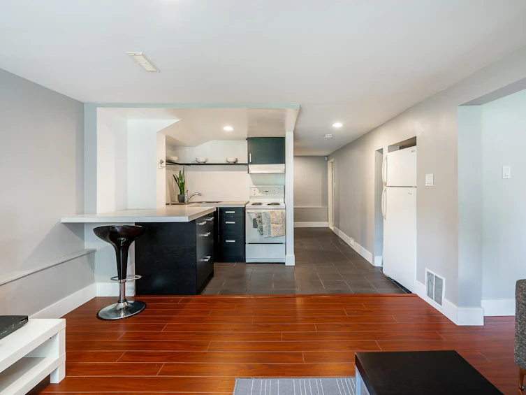 45 W 23rd Avenue, Vancouver, BC, V5Y 2G8 - 27