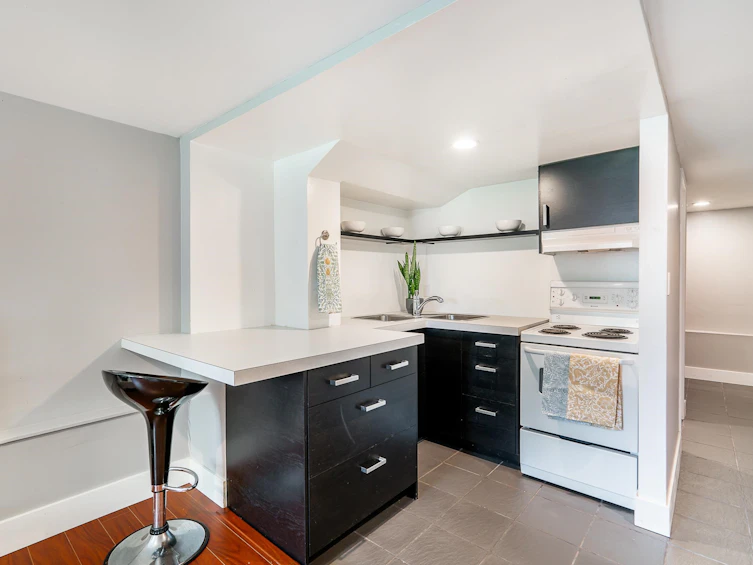 45 W 23rd Avenue, Vancouver, BC, V5Y 2G8 - 26