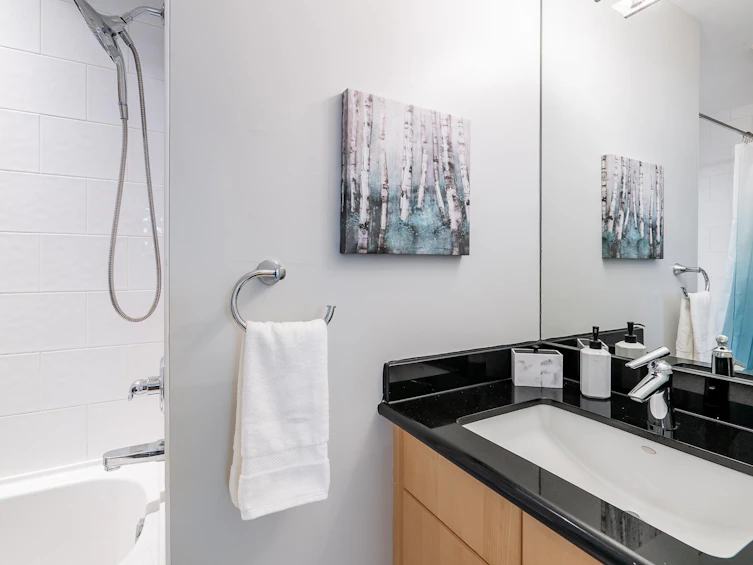 45 W 23rd Avenue, Vancouver, BC, V5Y 2G8 - 22