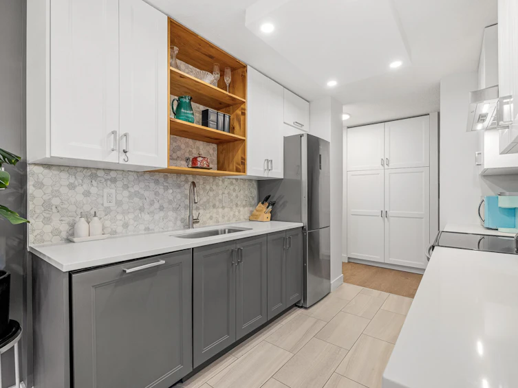 603-3737 Bartlett Court, Burnaby, BC, V3J 7E3 - 10