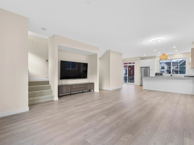 113-488 Furness Street, New Westminster, BC, V3M 0M1 - 4