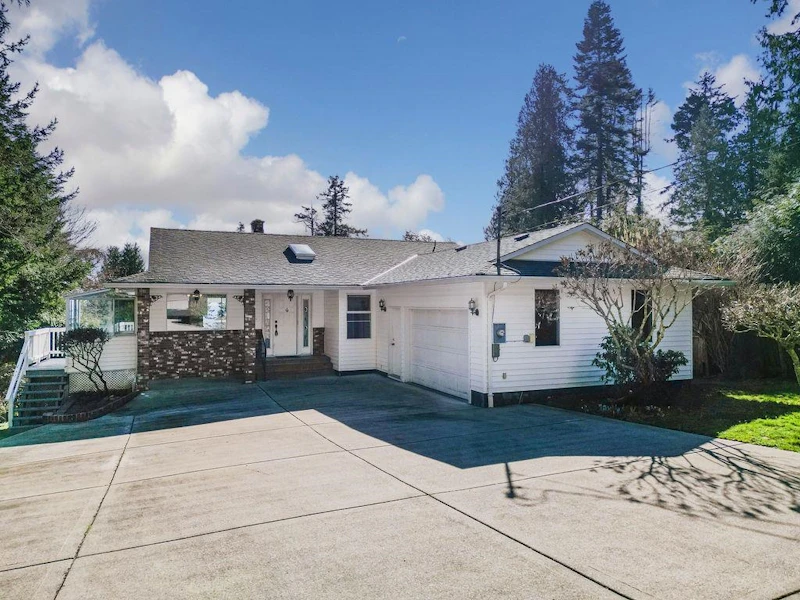 933 Gower Point Road, Gibsons BC
