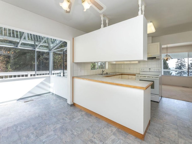 933 Gower Point Road, Gibsons, BC, V0N 1V3 - 4