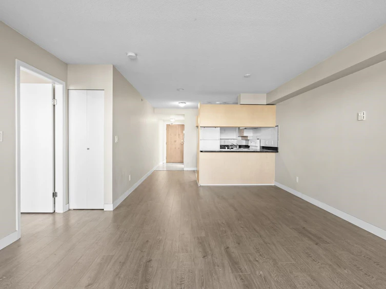 407-6611 Cooney Road, Richmond, BC, V6Y 4C5 - 8