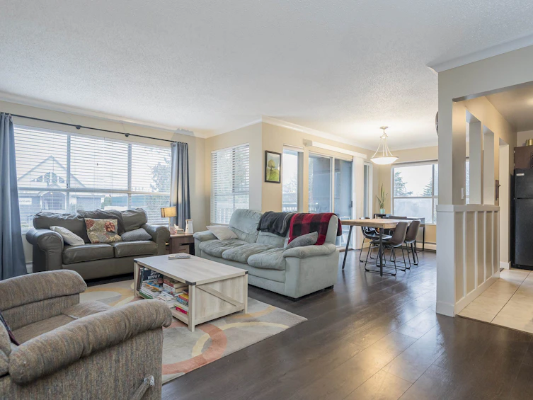 206-5664 200 Street, Langley, BC, V3A 1M8 - 2