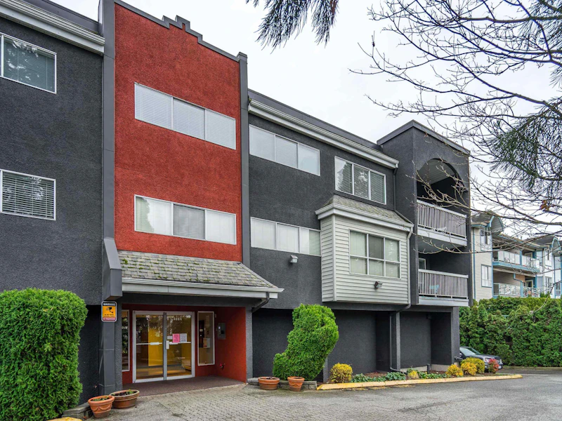 206 - 5664 200th Street, Langley BC V3A 1M8