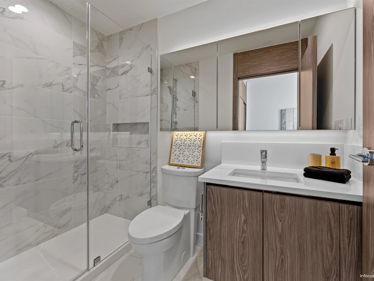 806-10750 135a Street, Surrey, BC, V3T 0V4 - 15