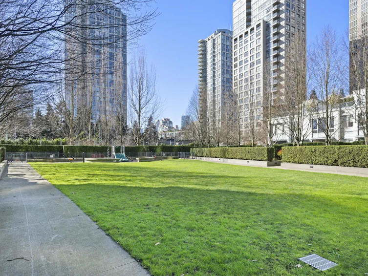 2005-928 Beatty Street, Vancouver, BC, V6Z 3G6 - 4