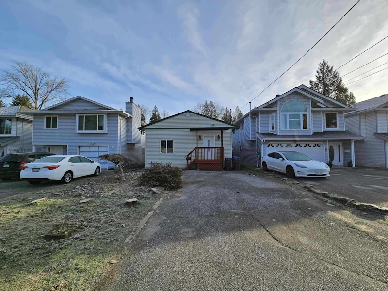 3656 Sefton Street, Port Coquitlam BC V3B 3R3