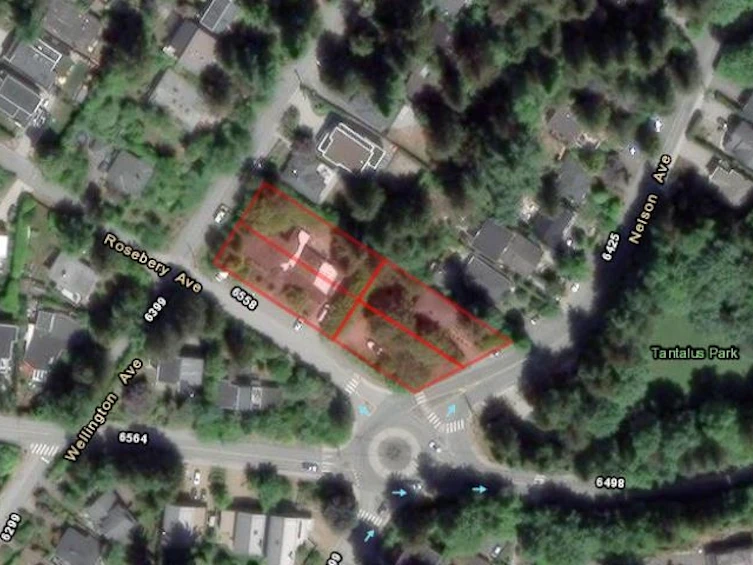 6404 Wellington Avenue, West Vancouver, BC, V7W 2H6