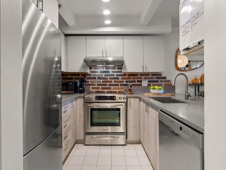 305-2256 W 7th Avenue, Vancouver, BC, V6K 1Y2 - 10