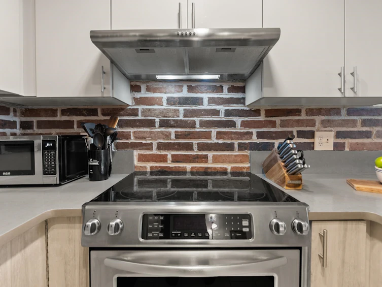 305-2256 W 7th Avenue, Vancouver, BC, V6K 1Y2 - 8