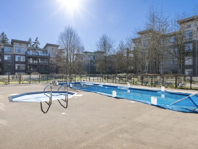 218-15380 102a Avenue, Surrey, BC, V3R 0B3 - 30