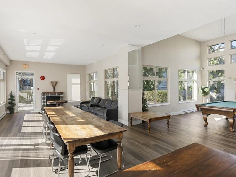 218-15380 102a Avenue, Surrey, BC, V3R 0B3 - 34