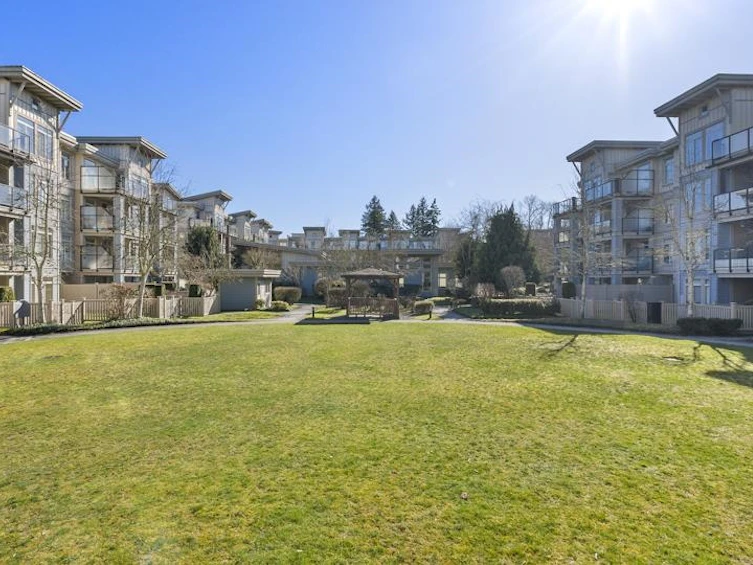 218-15380 102a Avenue, Surrey, BC, V3R 0B3 - 37
