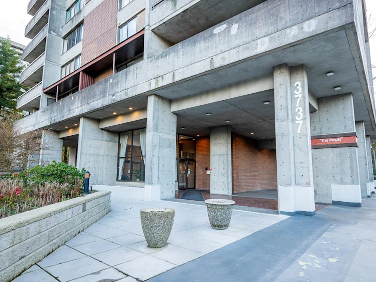 701-3737 Bartlett Court, Burnaby, BC, V3J 7E3 - 3