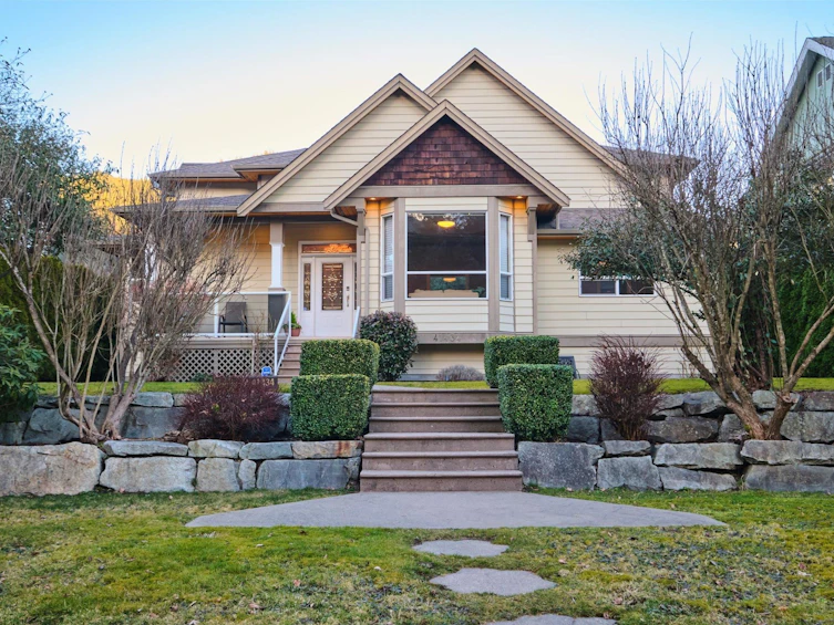 41434 Government Road, Squamish, BC, V8B 0G4 - 2