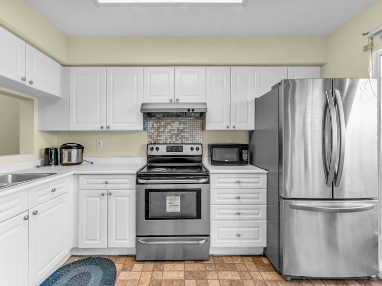 51-13706 74 Avenue, Surrey, BC, V3W 1K3 - 13