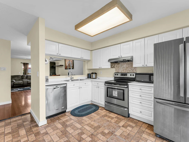51-13706 74 Avenue, Surrey, BC, V3W 1K3 - 12