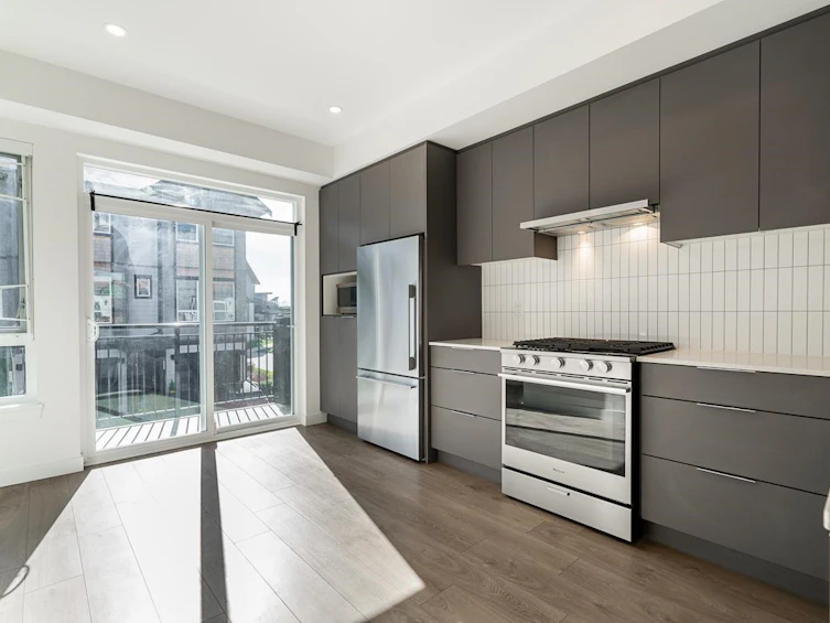 18-4292 Wolf Way, Delta, BC, V4M 0E1 - 4