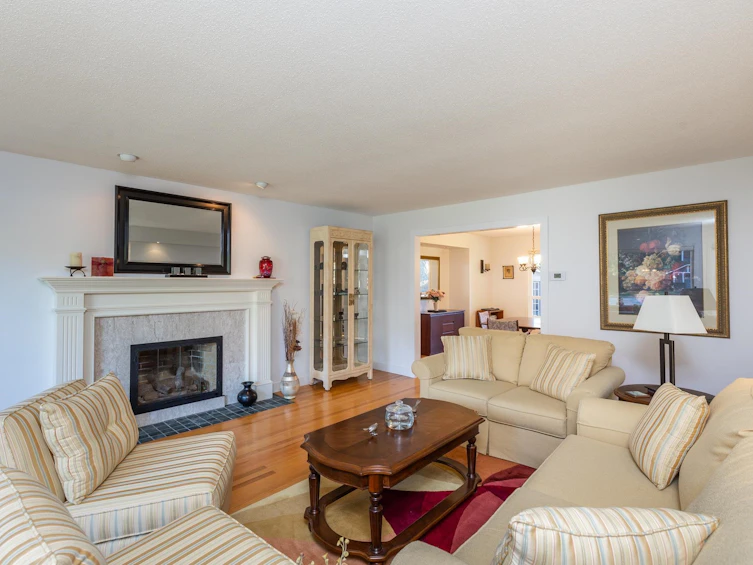 1999 Amble Greene Drive, Surrey, BC, V4A 7J1 - 10