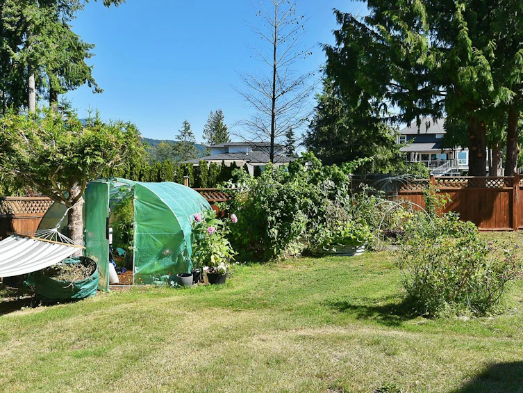 1464 Sunset Place, Gibsons, BC, V0N 1V5 - 26