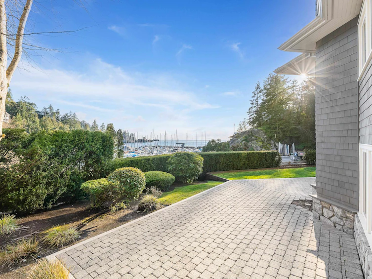5741 Seaview Road, West Vancouver, BC, V7W 1P9 - 26
