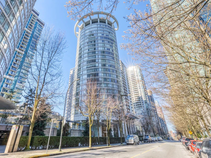 403 - 1288 Alberni Street, Vancouver BC V6E 4N5