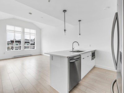 401-19945 Brydon Crescent - 5