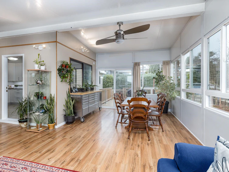 325 Hoult Street, New Westminster, BC, V3L 4X2 - 13
