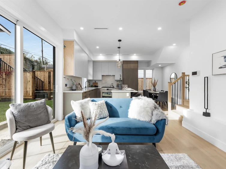 2-1328 E 35th Avenue, Vancouver, BC, V5W 1C1 - 2