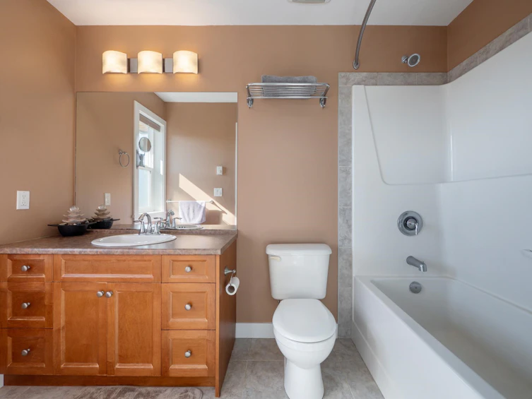 5878 Medusa Street, Sechelt, BC, V0N 3A0 - 14
