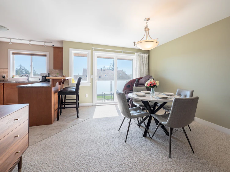 5878 Medusa Street, Sechelt, BC, V0N 3A0 - 10