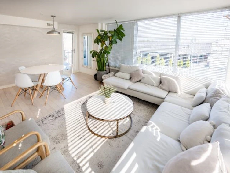 302-95 Moody Street, Port Moody, BC, V3H 0H2 - 2