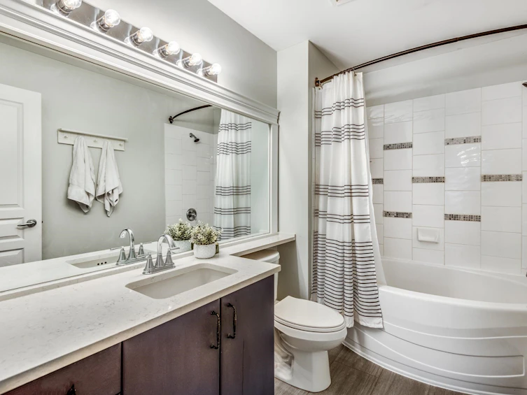 518-2988 Silver Springs Boulevard, Coquitlam, BC, V3E 3R6 - 23