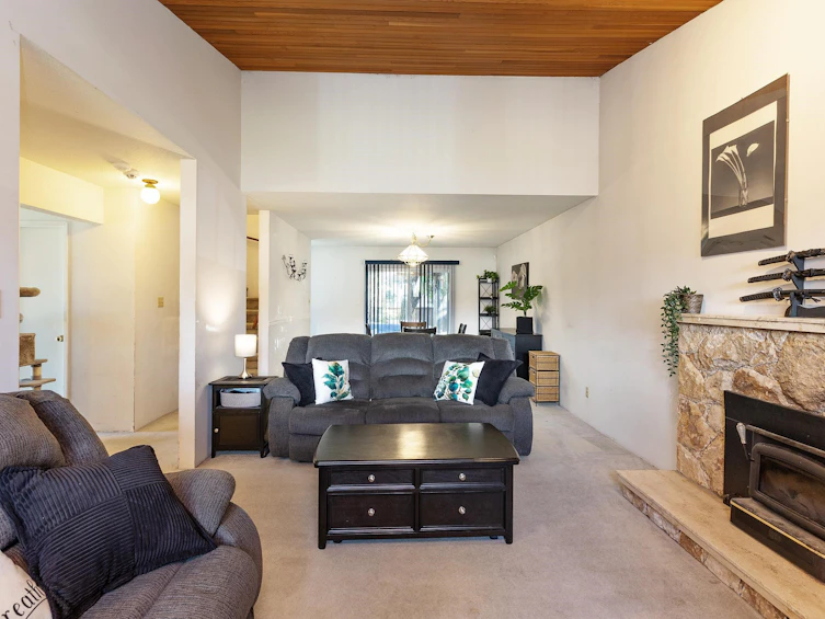 15556 96b Avenue, Surrey, BC, V3R 7N7 - 6